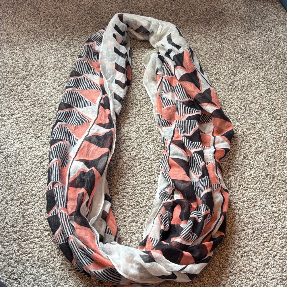 Aztec Print Scarf - Picture 3 of 3